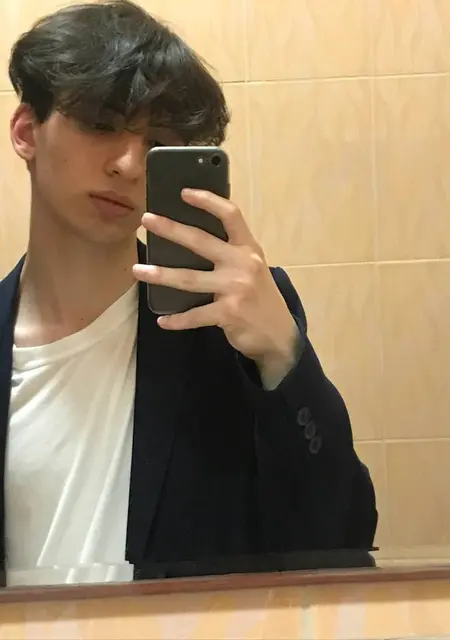 Я Алан, 20, знакомлюсь для общения в Владикавказе