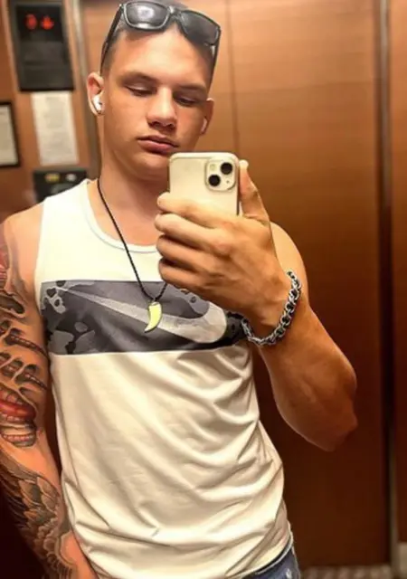 Я Андрей, 31, знакомлюсь для постоянных отношений в Коврове