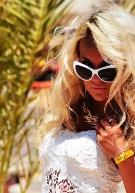 Елена из Омска, мне 44, познакомлюсь