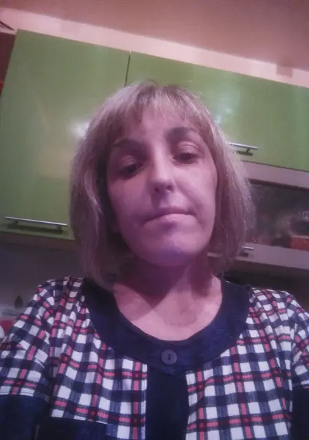 Анна из Екатеринбурга, мне 40, познакомлюсь без обязательств