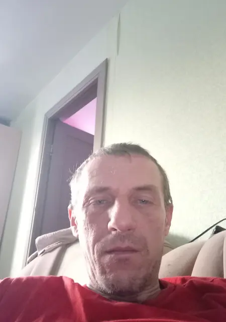 Я Александр, 45, из Белова, ищу знакомства без обязательств