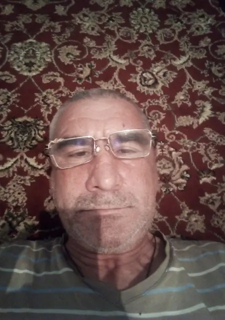 Я Алексей, 55, знакомлюсь для вирта в Омске