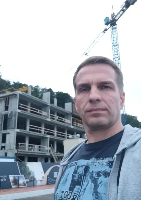 Максим из Калининграда, мне 49, познакомлюсь для приятного времяпровождения