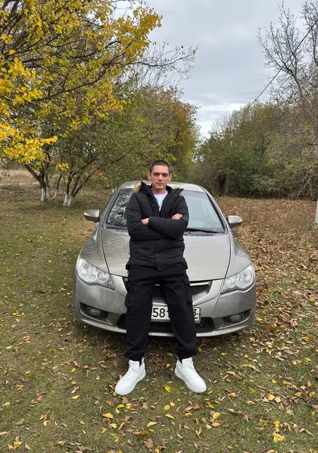 Я Карен, 25, из Кореновска, ищу знакомства на одну ночь