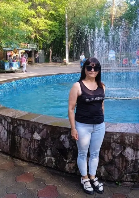 Наташа из Москвы, мне 52, познакомлюсь для общения