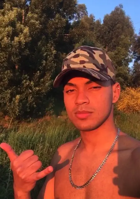 Я Patrick Rocha, 24, из Орен, ищу знакомство для дружбы