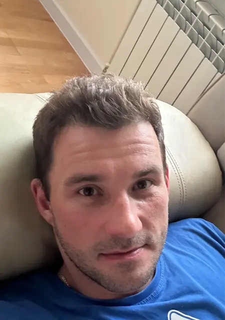 Я Александр, 40, из Омска, ищу знакомство для постоянных отношений