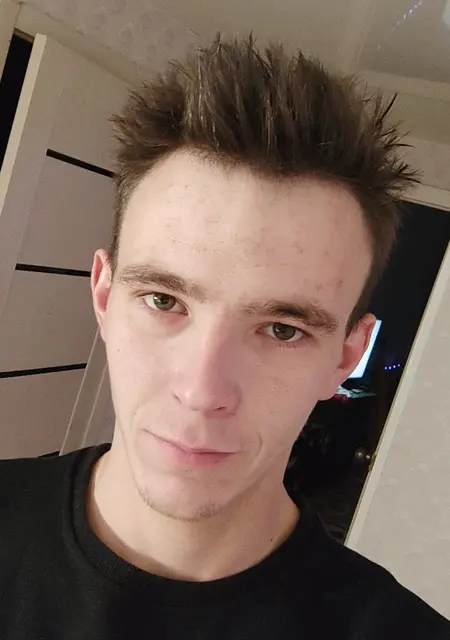 Yura из Хабаровска, мне 24, познакомлюсь для вирта