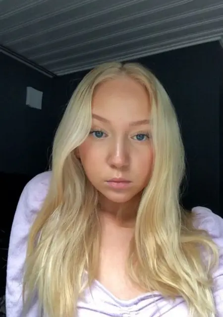 Я Emma, 20, из Стокгольма, ищу знакомство