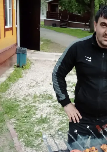 Ролан из Тольятти, ищу на сайте знакомства без обязательств