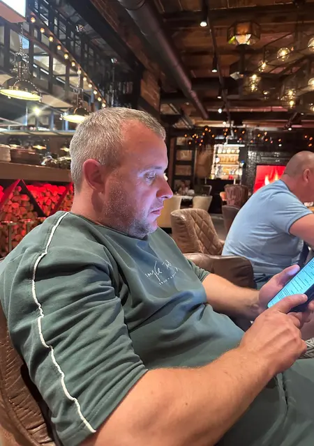 Денис из Тамбова, мне 40, познакомлюсь для совместных путешествий