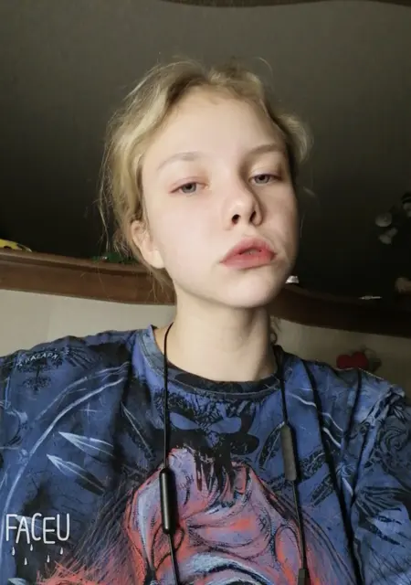 Анна из Саратова, мне 23, познакомлюсь для приятного времяпровождения