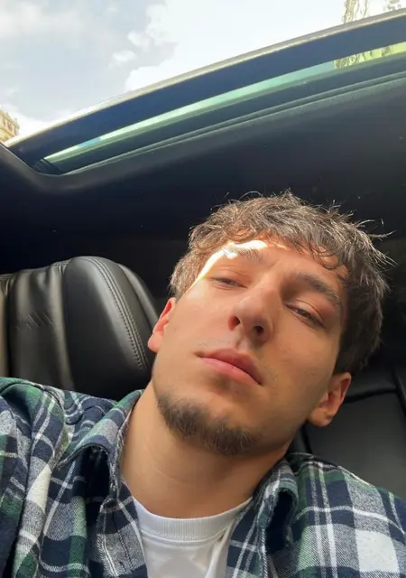 Рома из Улан-Удэ, ищу на сайте знакомства на одну ночь