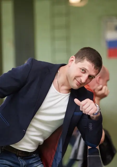 Антон из Рыбинска, ищу на сайте общение