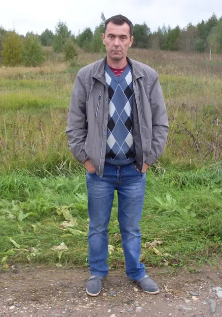 Олег из Переславля-Залесского, мне 52, познакомлюсь на одну ночь