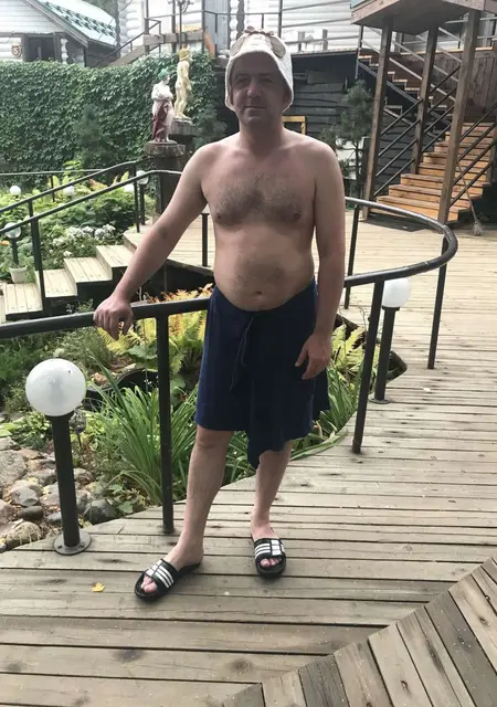 Тин из Костромы, мне 41, познакомлюсь на одну ночь