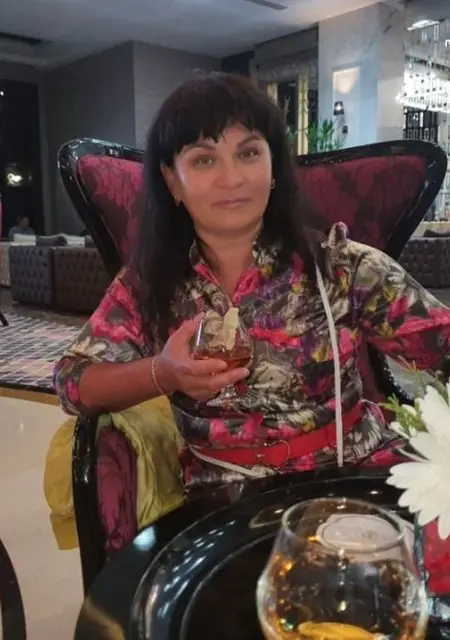 Наталья из Стамбула, мне 40, познакомлюсь