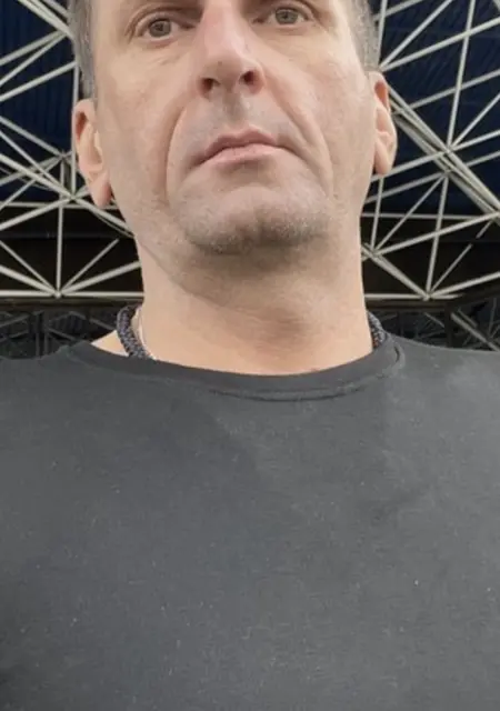 Я Александр, 43, из Анапы, ищу знакомства без обязательств