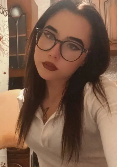 Я Карина, 19, из Саранска, ищу знакомство для вирта