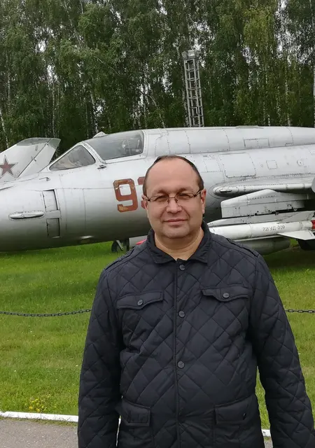 Я Александр, 50, из Новоуральска, ищу знакомства без обязательств