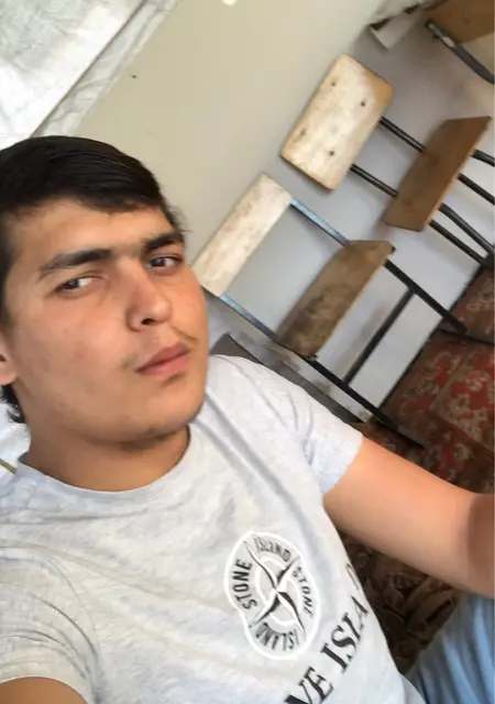 Я Дамир, 24, из Усть-Лабинска, ищу знакомства на одну ночь