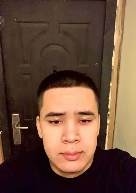 Timur из Астрахани, мне 19, познакомлюсь на одну ночь