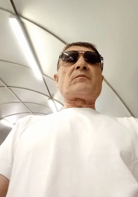 Я Умар, 56, знакомлюсь для постоянных отношений в Санкт-Петербурге