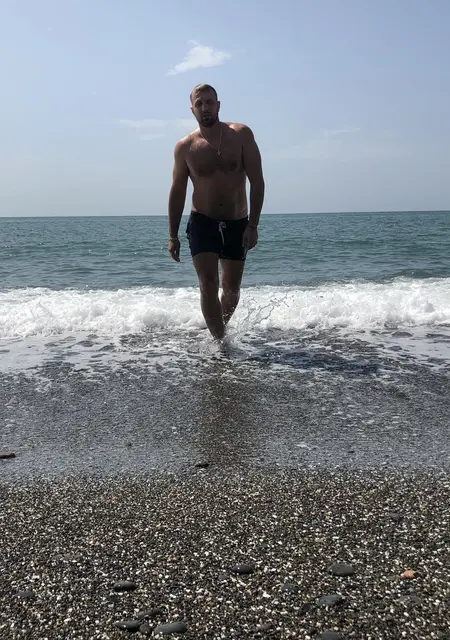 Я Сергей, 33, знакомлюсь без обязательств в Магадане