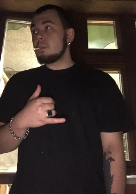 Я Сергей, 25, знакомлюсь без обязательств в Нерюнгри