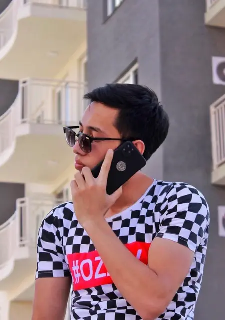 Ясин из Владивостока, мне 28, познакомлюсь для открытые отношения