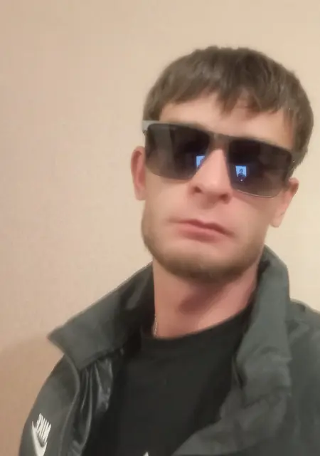 Я Дмитрий, 32, знакомлюсь для дружбы в Кемерово