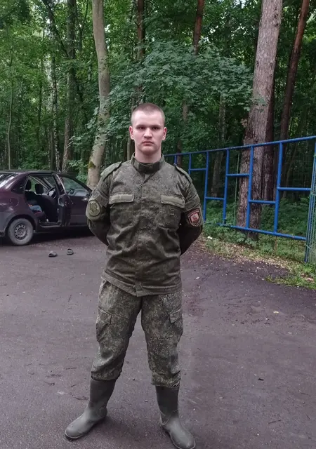 Миша из Москвы, мне 19, познакомлюсь на одну ночь