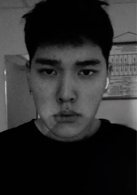 Я Денис, 22, знакомлюсь на одну ночь в Сургуте