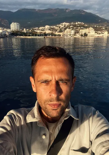 Evgeny из Ялты, ищу на сайте вирта