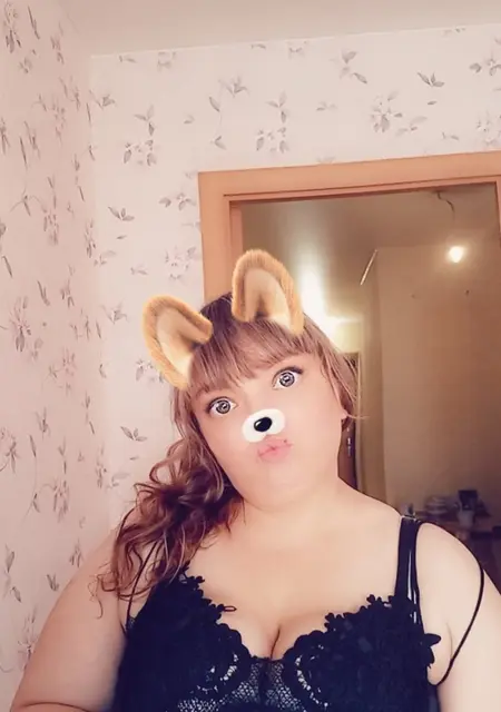 Я Альбина, 35, из Саратова, ищу знакомства на одну ночь