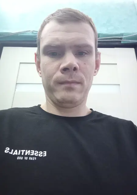 Иван из Тихвина, мне 38, познакомлюсь на одну ночь