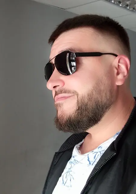 Я Павел, 37, знакомлюсь на одну ночь в Елабуге