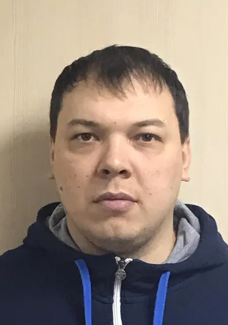 Колян из Кирова, ищу на сайте знакомства на одну ночь