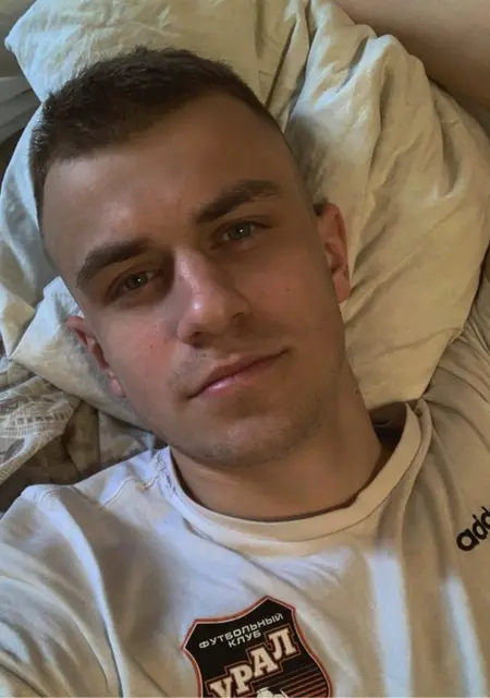 Артём из Улан-Удэ, ищу на сайте знакомства без обязательств