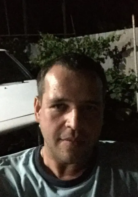 Василий из Ялты, мне 37, познакомлюсь для приятного времяпровождения