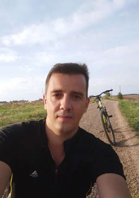 Я Роман, 42, знакомлюсь на одну ночь в Томске