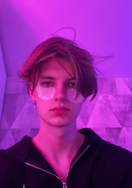 Никита из Подольска, мне 22, познакомлюсь на одну ночь