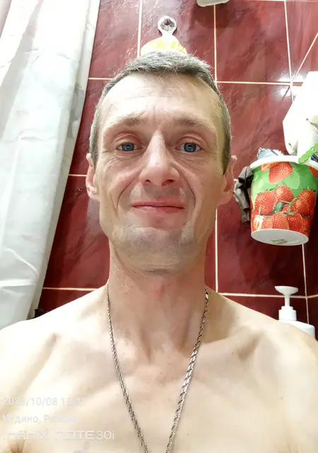 Вит из Краснозаводска, мне 48, познакомлюсь для приятного времяпровождения