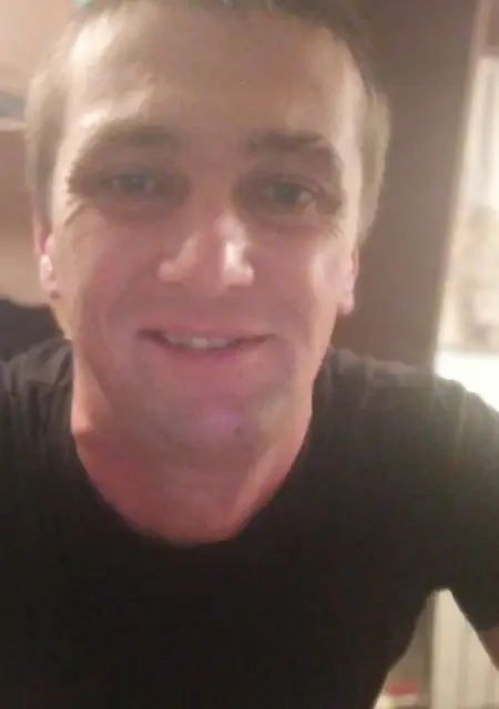 Я Кирилл, 35, знакомлюсь без обязательств в Лесосибирске