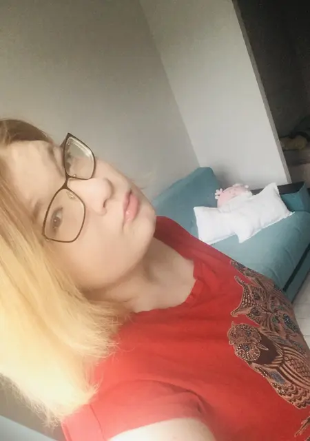 Я Алина, 28, из Домодедова, ищу знакомства без обязательств