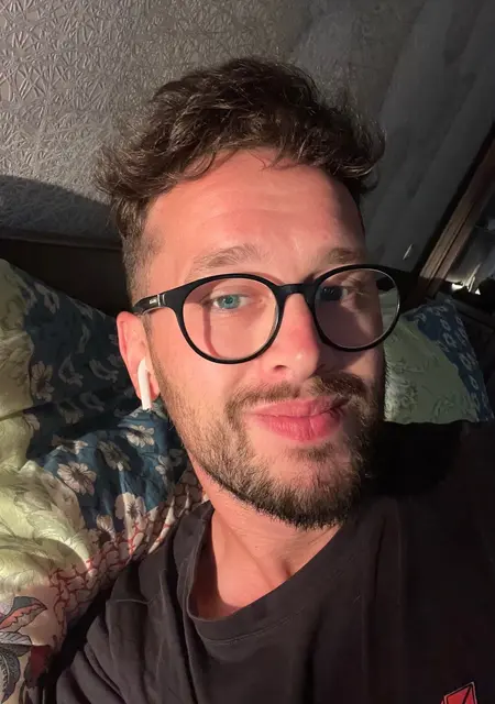 Я Vlad, 30, знакомлюсь для совместных путешествий в Тольятти
