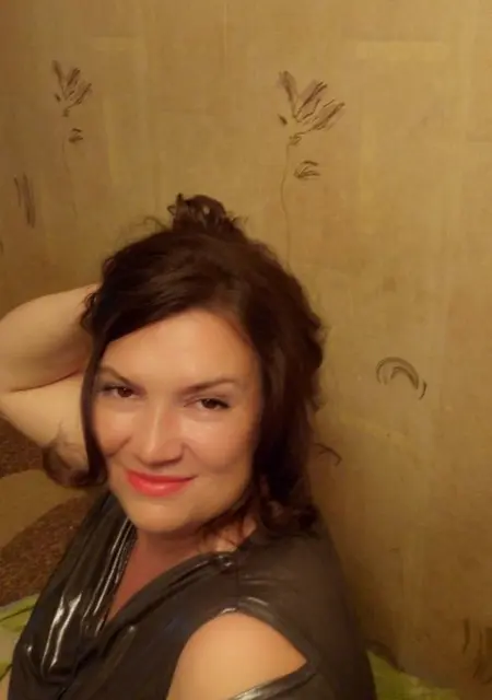 Юля из Воронежа, ищу на сайте знакомства без обязательств