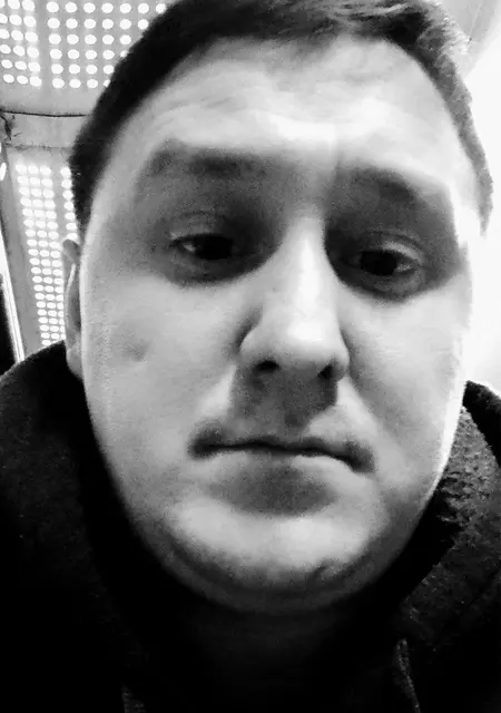 Maksim из Домодедова, ищу на сайте открытые отношения