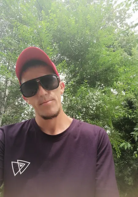 Я Андрей, 32, из Уссурийска, ищу знакомство для приятного времяпровождения