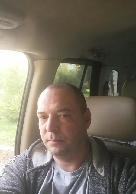 Я Олег, 48, знакомлюсь на одну ночь в Домодедове